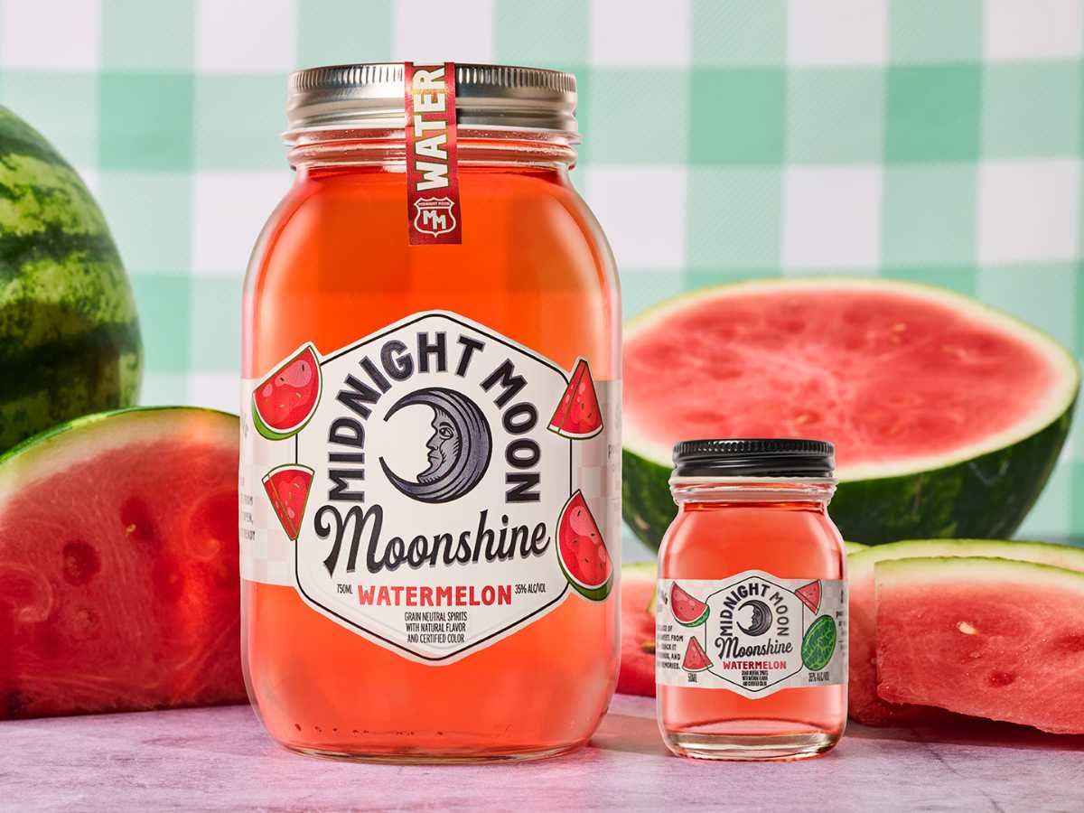 Beat The Heat With These Watermelon Moonshine Cocktails - Midnight Moon ...